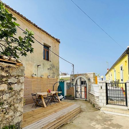 Guesthouse Near The Castle Of Himarë Exteriér fotografie